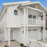 Exterior paint colour,, white walls, painting, modern colour scheme